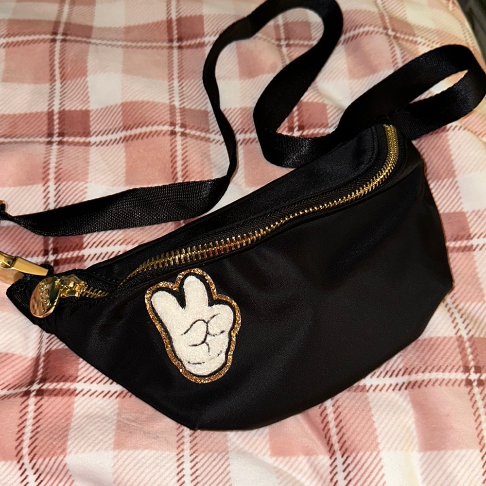 Stoney Clover Classic Fanny Pack Noir with Mickey Peace Sign Patch